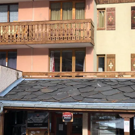 5 Personnes Au Pied Des Pistes ヴァルフレジュス